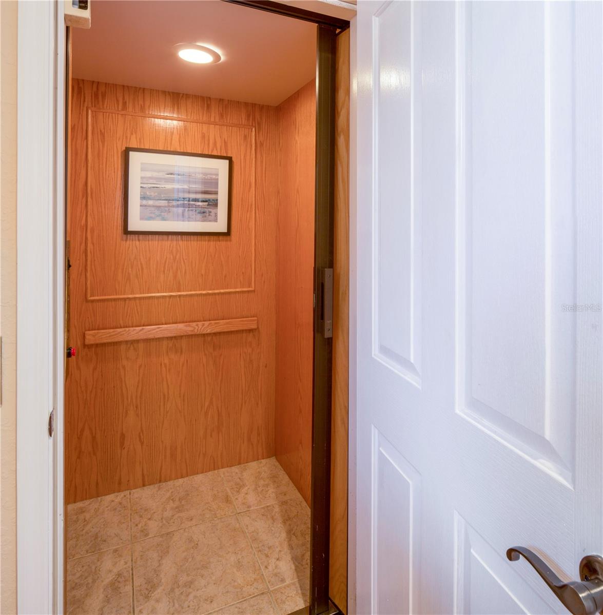 Image 27 of 77 For 1661 Sea Breeze Drive