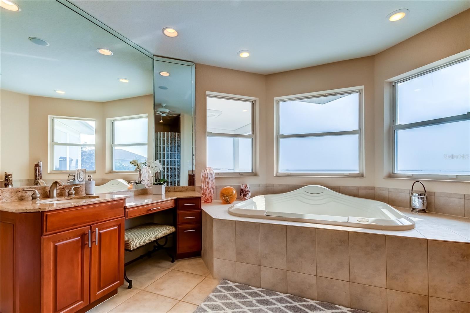 Image 35 of 77 For 1661 Sea Breeze Drive