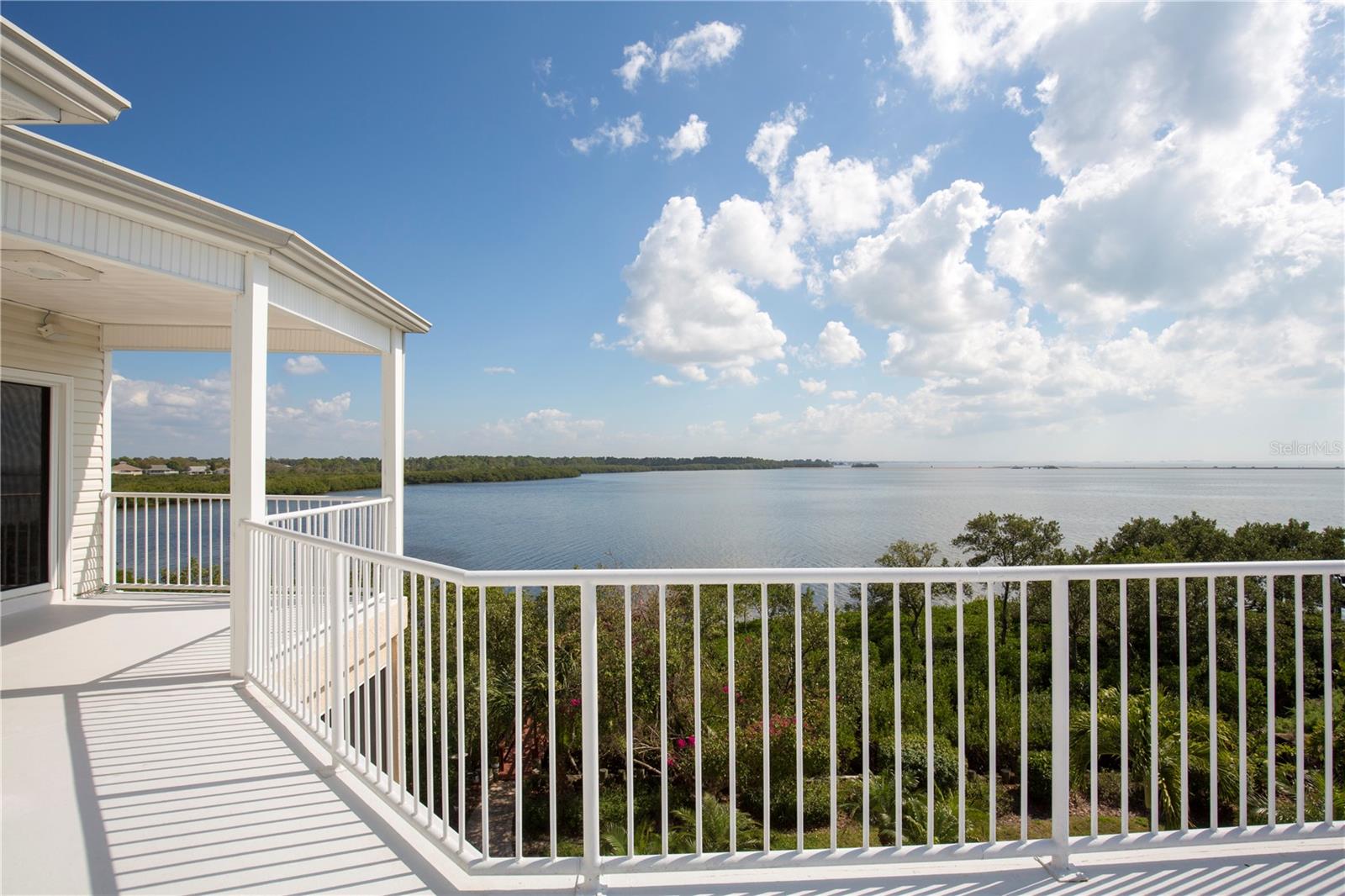 Image 38 of 77 For 1661 Sea Breeze Drive