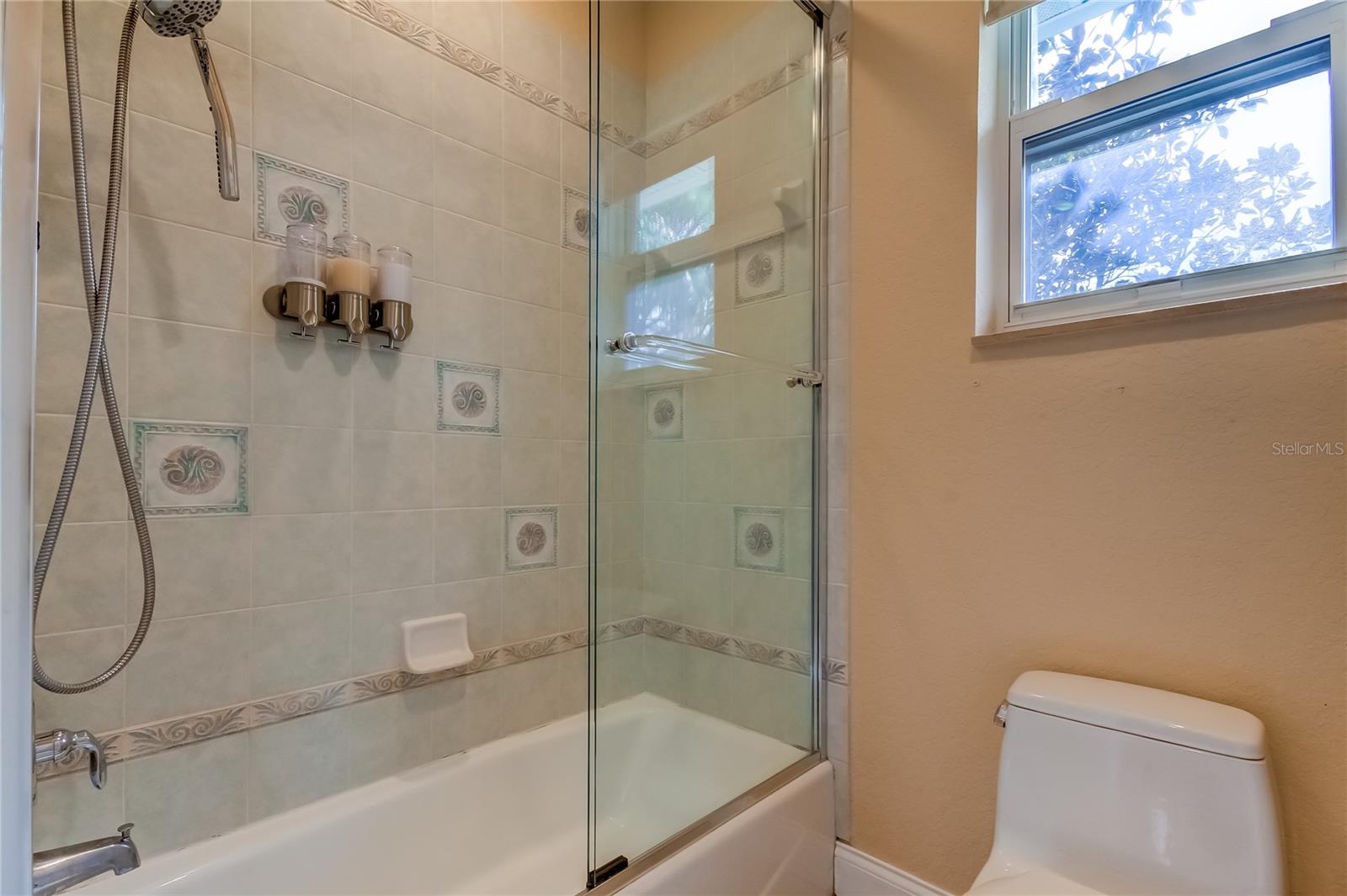 Image 51 of 77 For 1661 Sea Breeze Drive