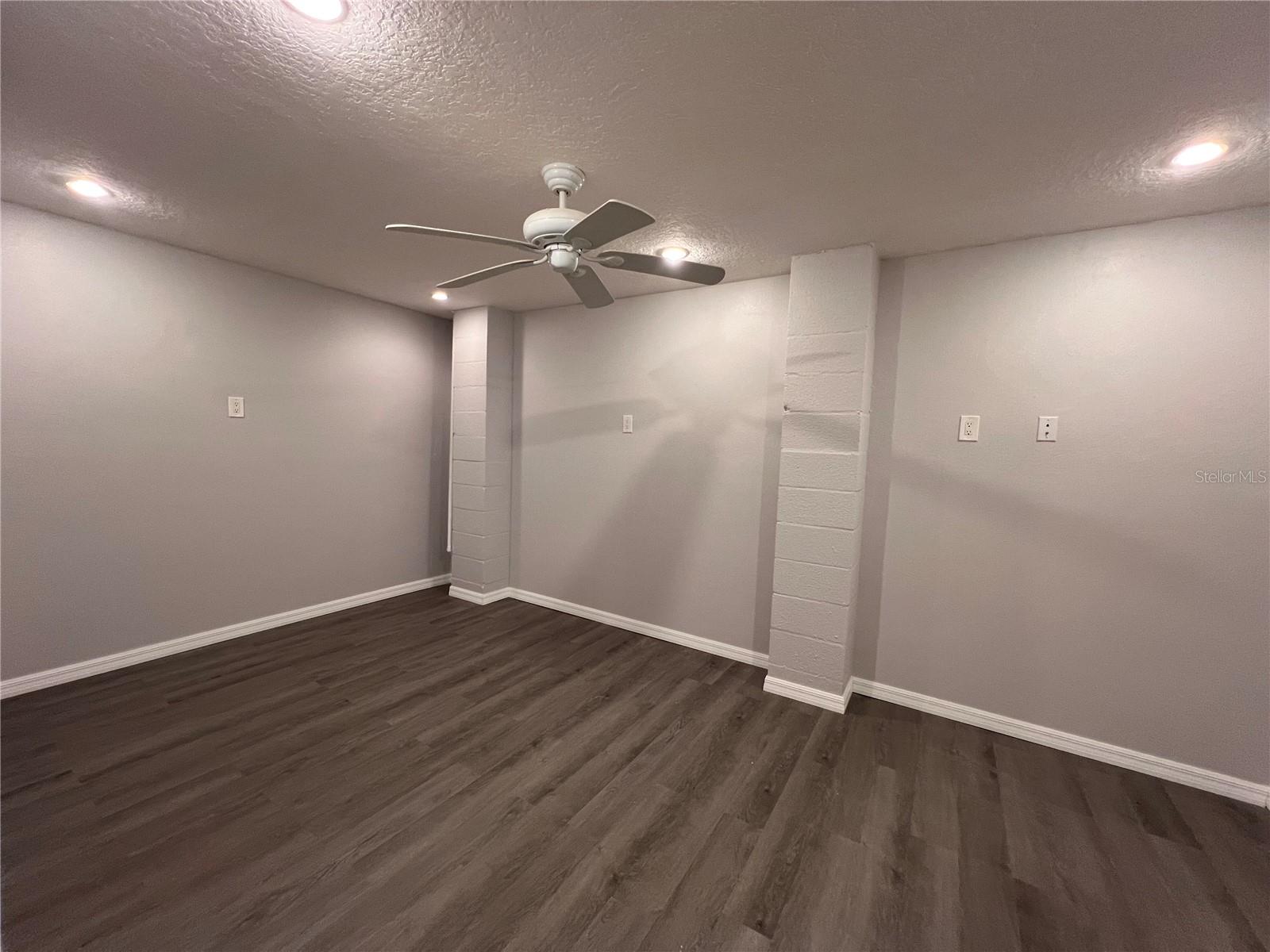 Image 62 of 77 For 1661 Sea Breeze Drive