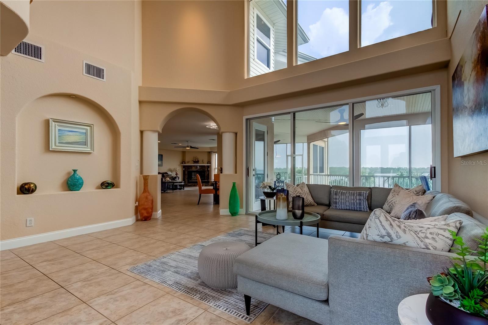 Image 8 of 77 For 1661 Sea Breeze Drive
