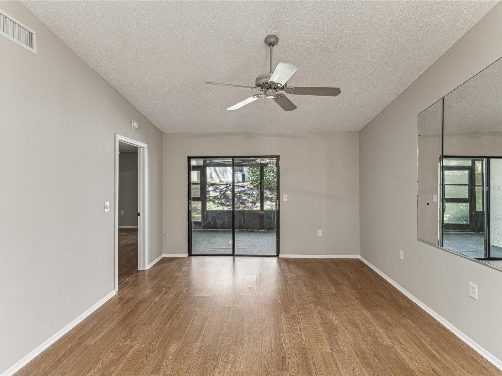 Image 4 of 27 For 3203 Green Dolphin Street
