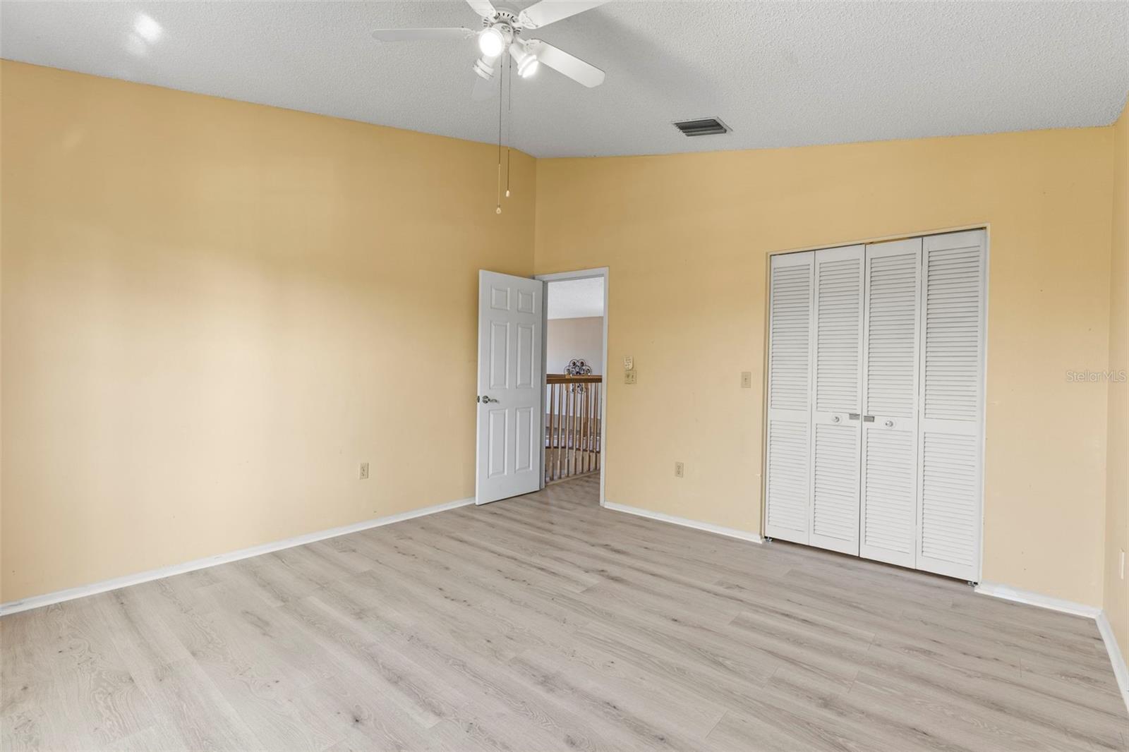 Image 30 of 67 For 11503 Whispering Hollow Drive