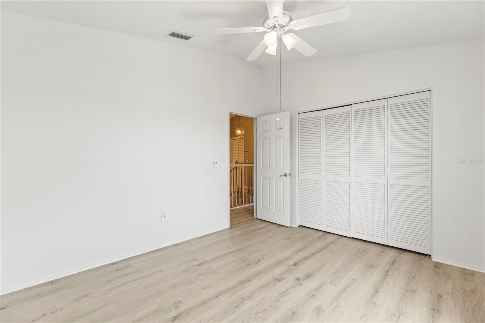 Image 35 of 67 For 11503 Whispering Hollow Drive