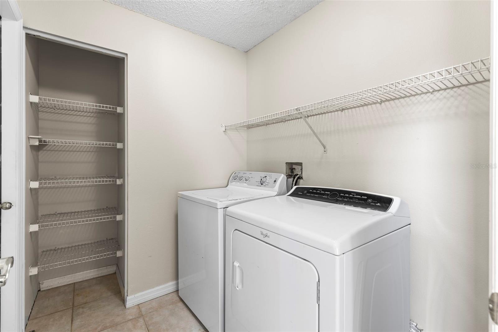 Image 40 of 67 For 11503 Whispering Hollow Drive
