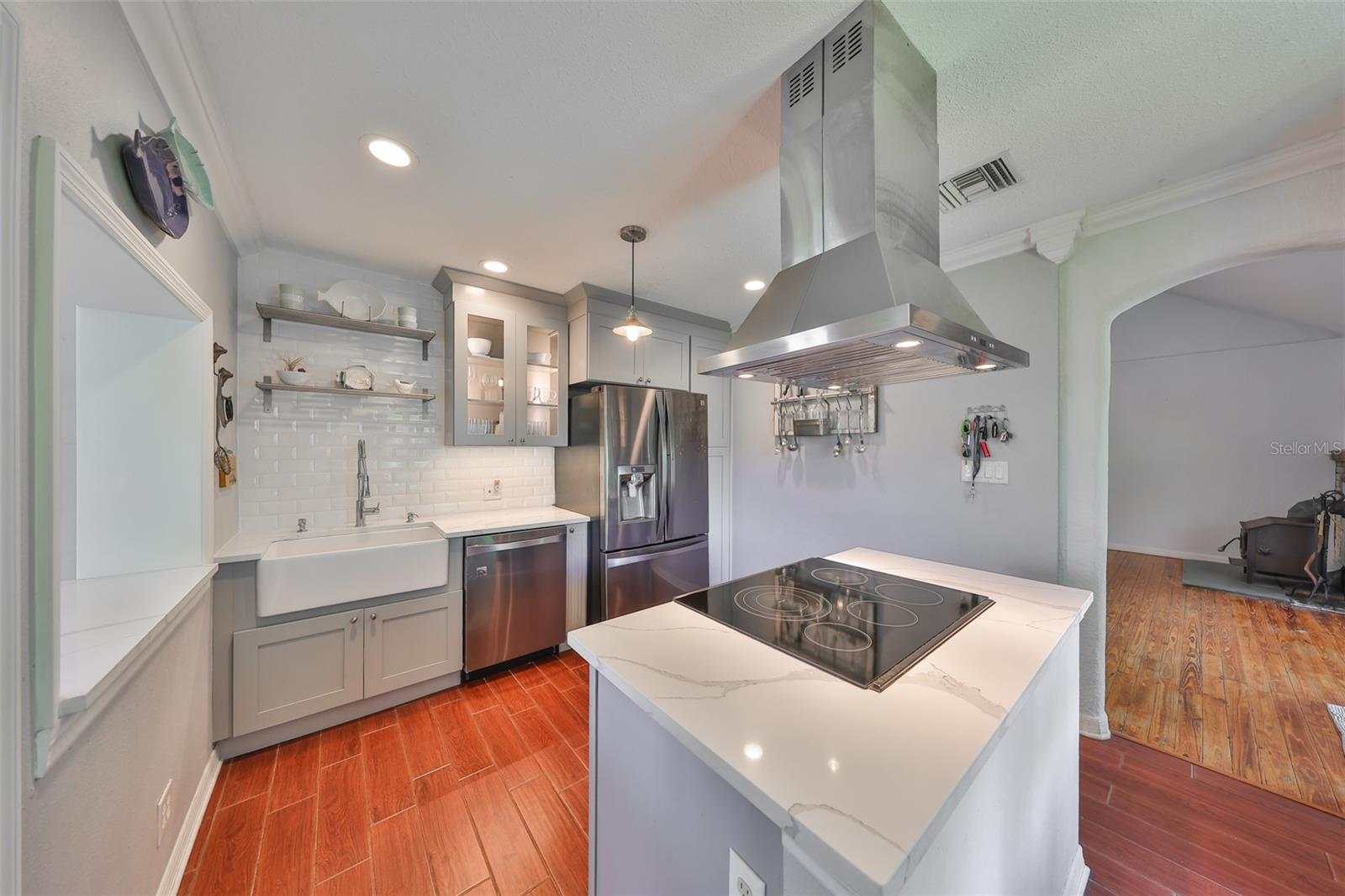 Image 12 of 68 For 10824 Palmetto Street