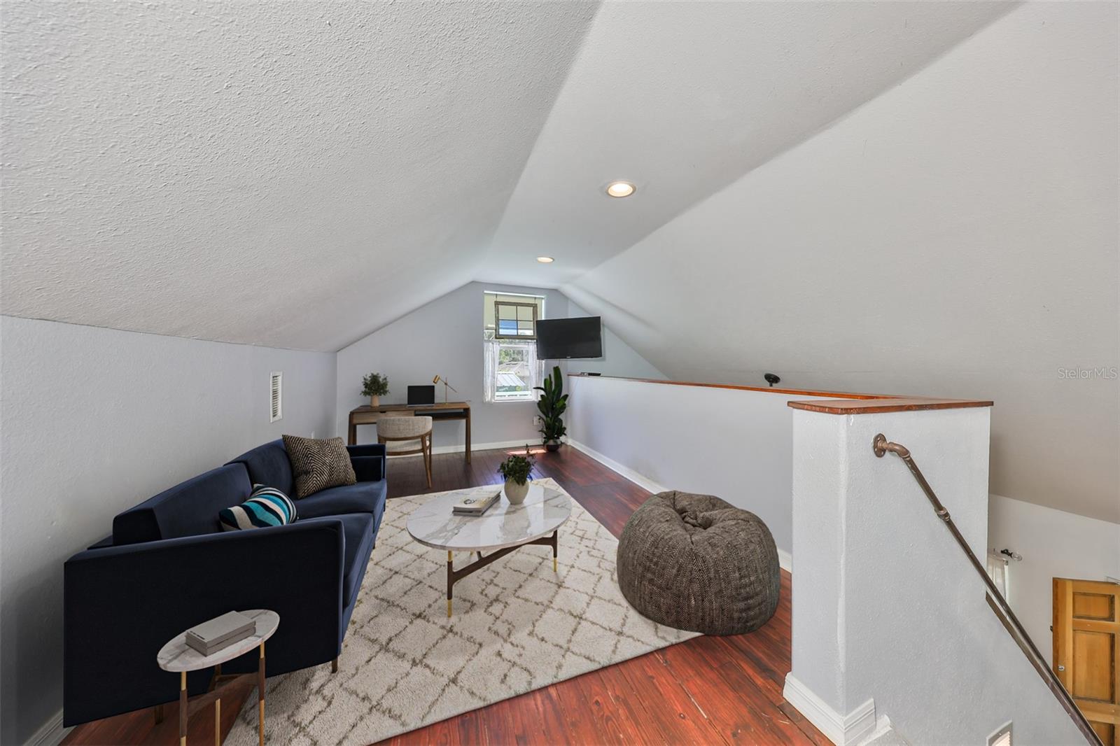 Image 23 of 68 For 10824 Palmetto Street