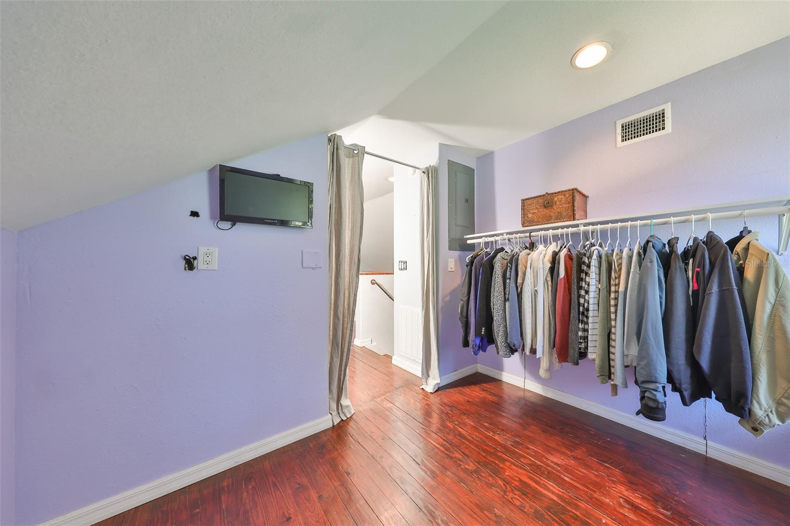Image 26 of 68 For 10824 Palmetto Street