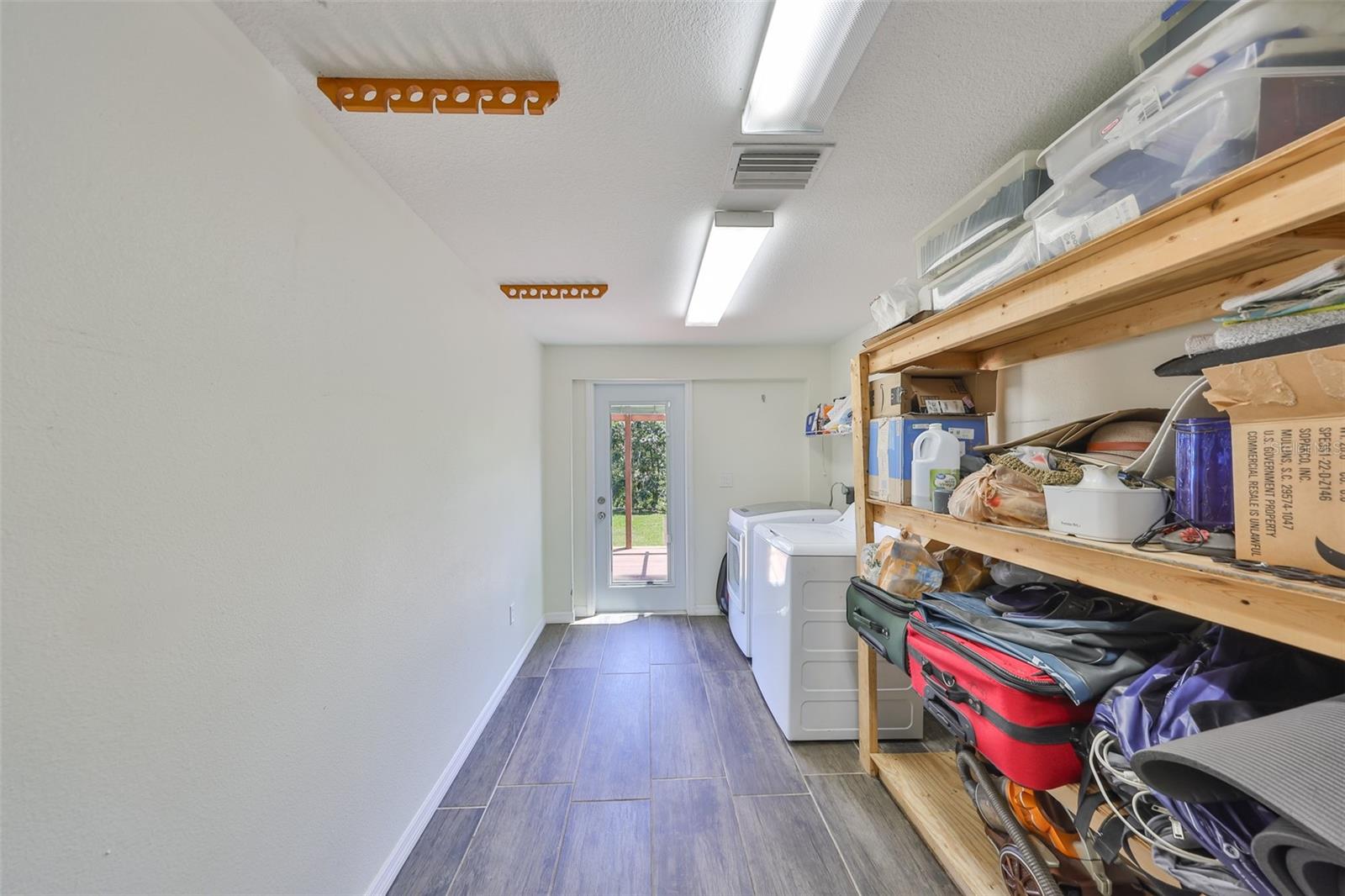 Image 34 of 68 For 10824 Palmetto Street
