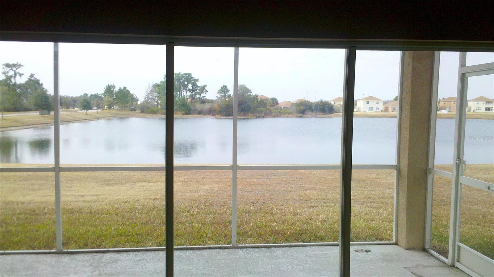 Listing photo id 8 for 20606 Whitewood Way