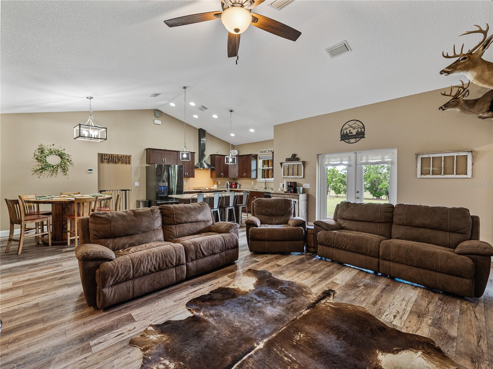 Listing photo id 12 for 35657 Ashley Lane