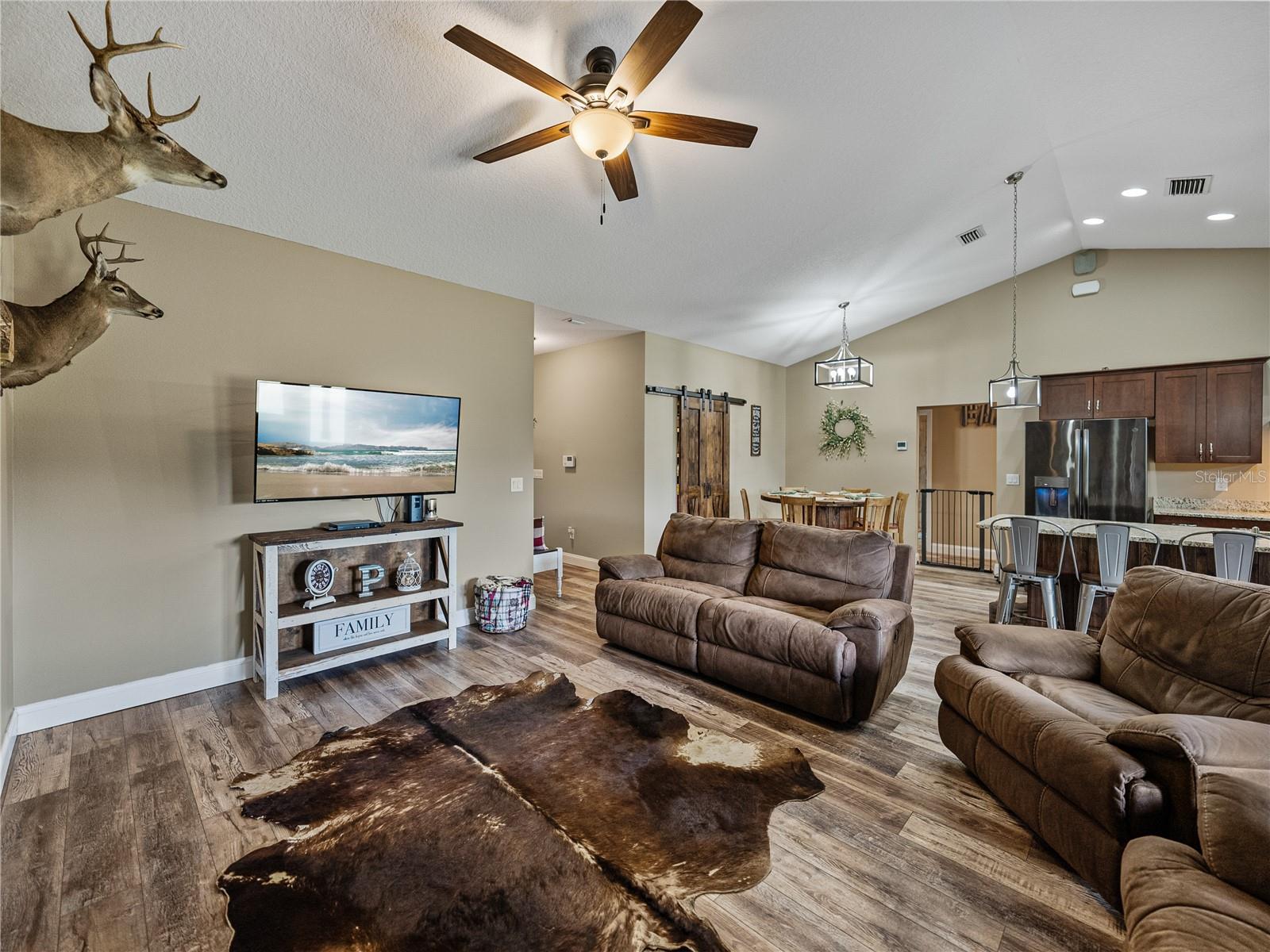 Listing photo id 14 for 35657 Ashley Lane