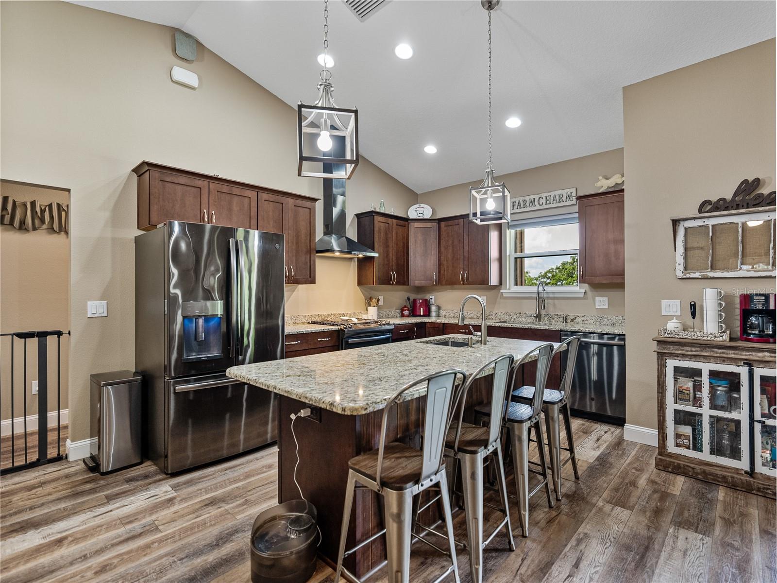 Listing photo id 19 for 35657 Ashley Lane