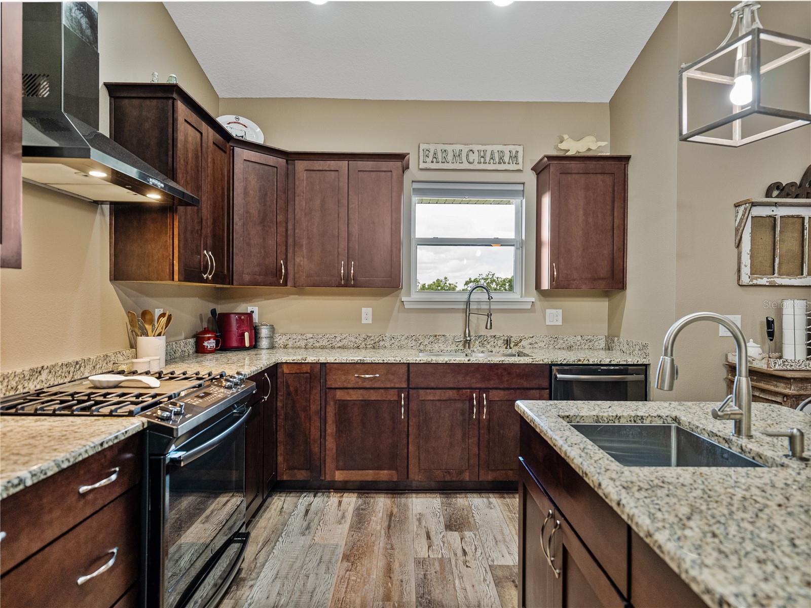 Listing photo id 21 for 35657 Ashley Lane