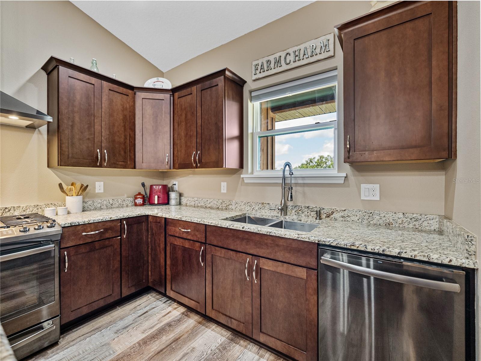 Listing photo id 22 for 35657 Ashley Lane