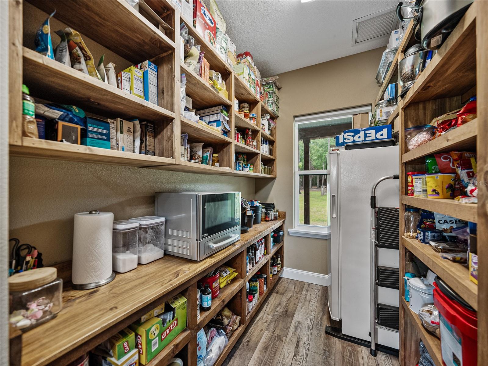 Listing photo id 27 for 35657 Ashley Lane