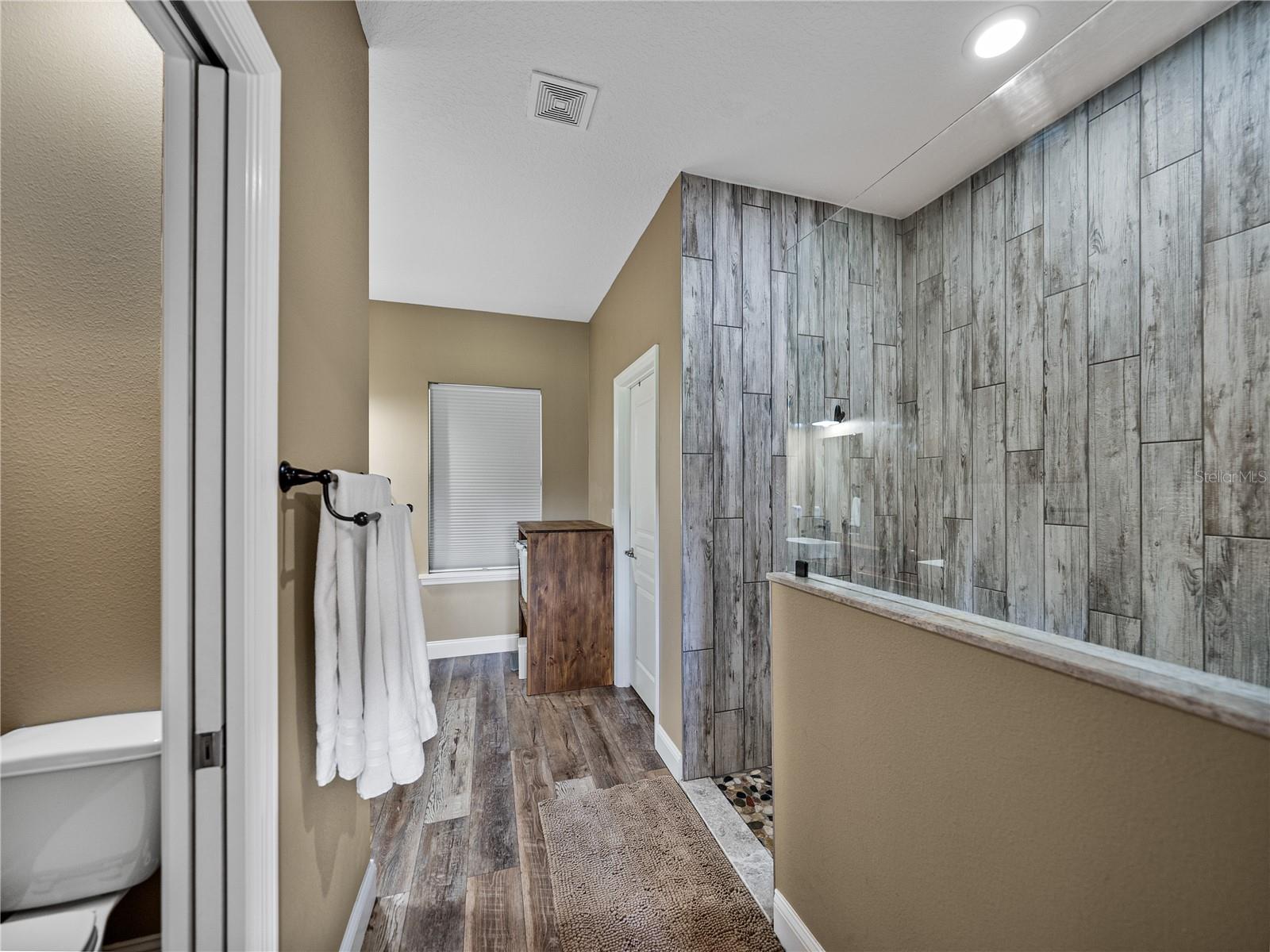 Listing photo id 32 for 35657 Ashley Lane