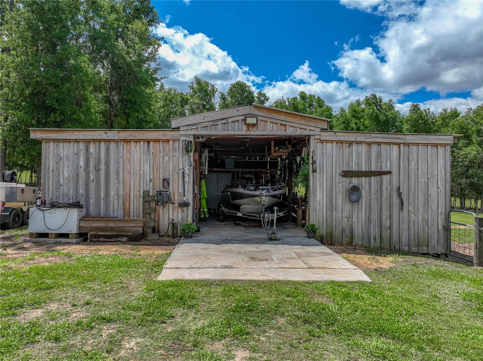 Listing photo id 50 for 35657 Ashley Lane
