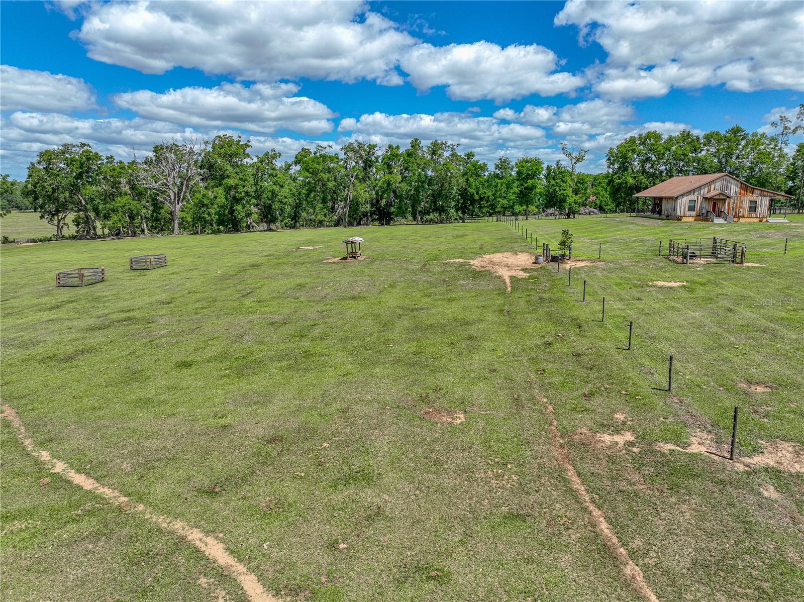 Listing photo id 57 for 35657 Ashley Lane