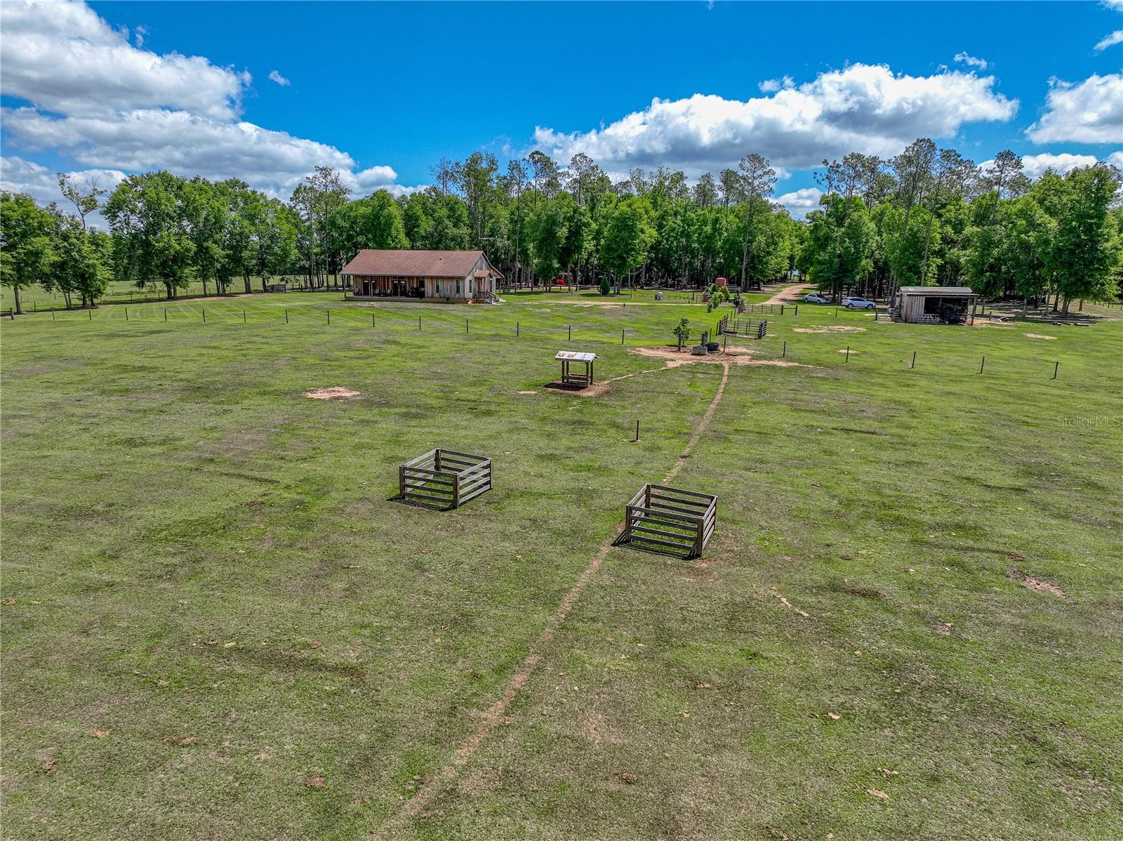 Listing photo id 59 for 35657 Ashley Lane