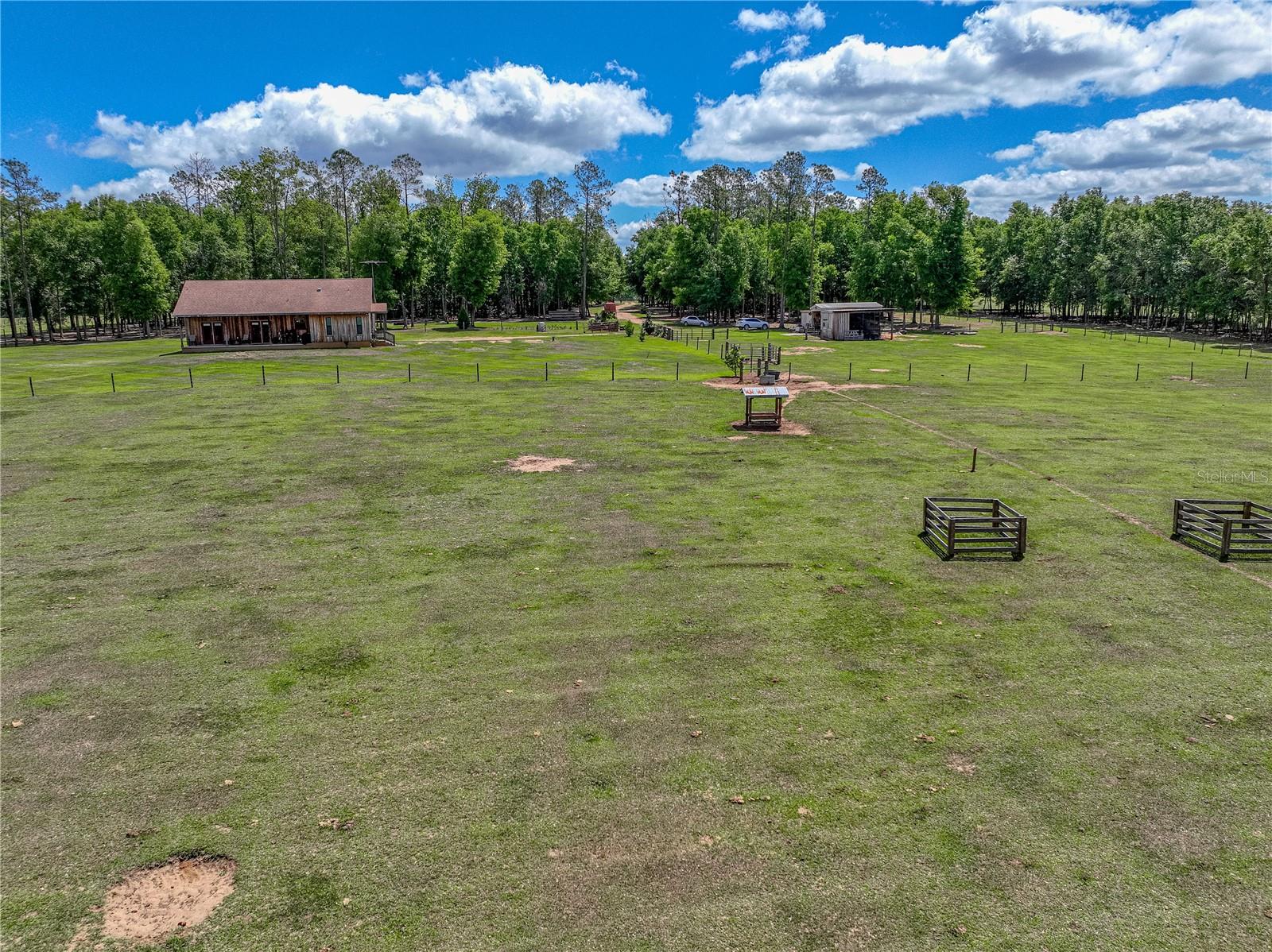 Listing photo id 60 for 35657 Ashley Lane