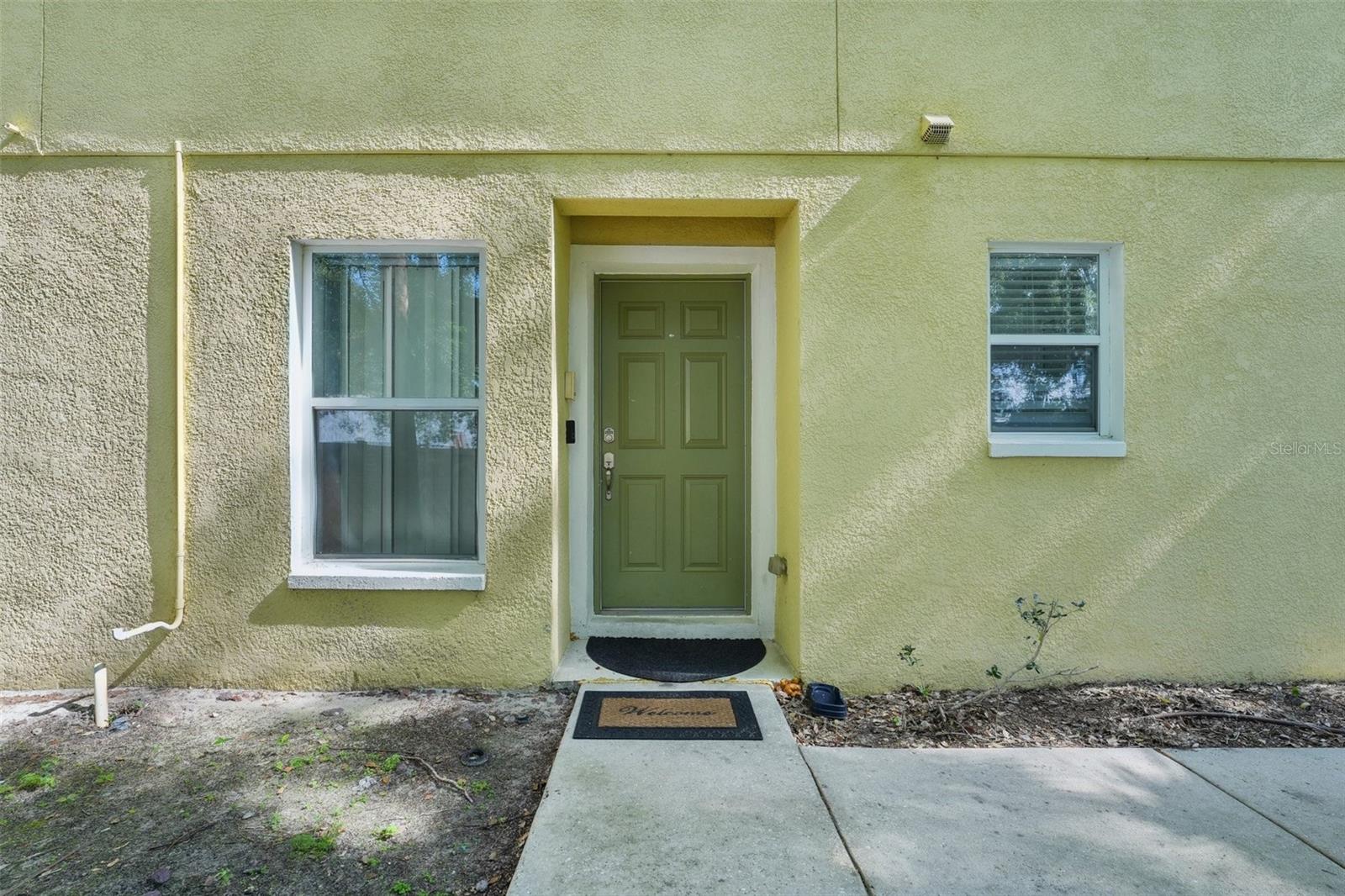 Listing photo id 0 for 5302 Aloha Seed Drive