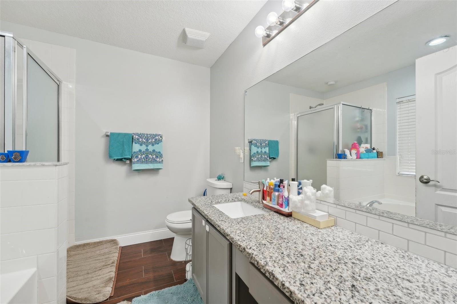 Listing photo id 22 for 5302 Aloha Seed Drive