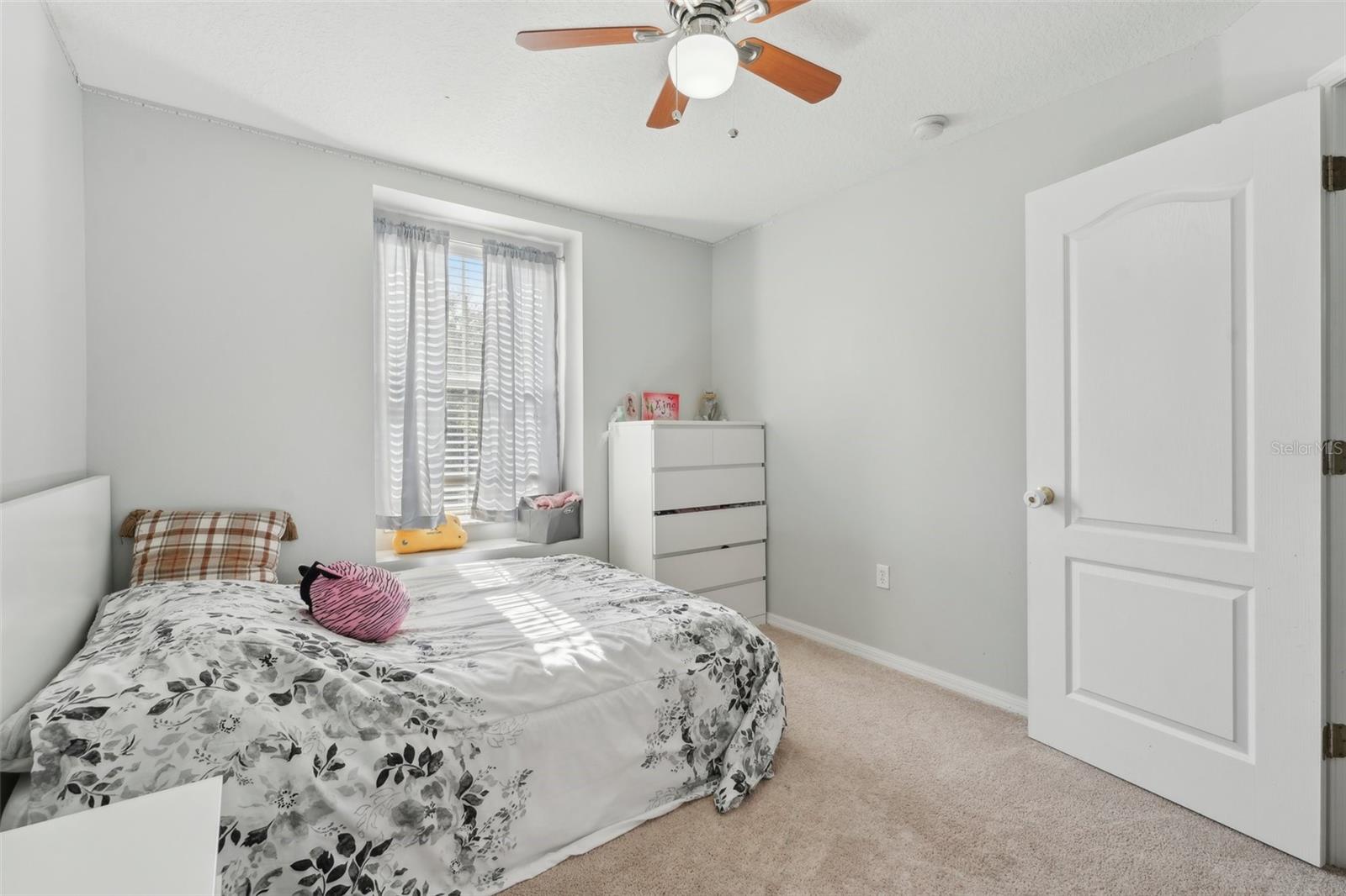 Listing photo id 28 for 5302 Aloha Seed Drive