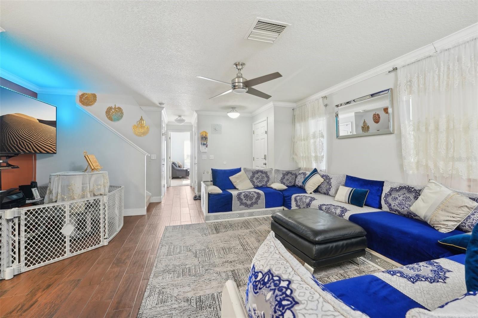 Listing photo id 5 for 5302 Aloha Seed Drive