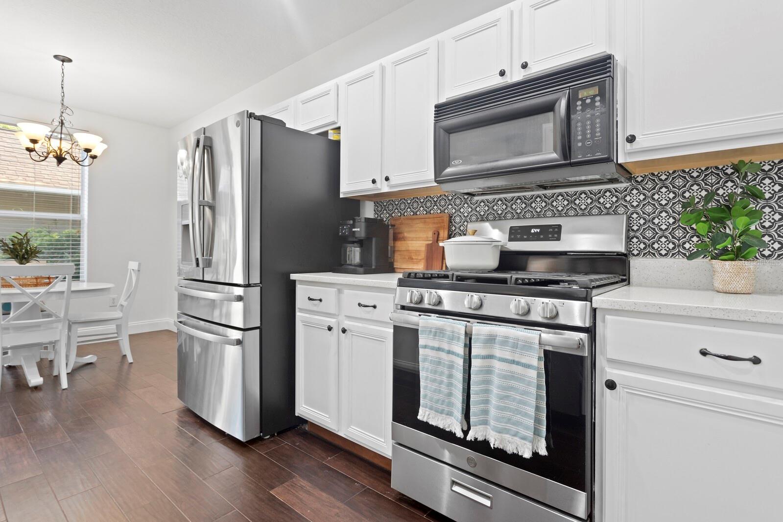 Image 5 of 42 For 9534 Park Village Drive