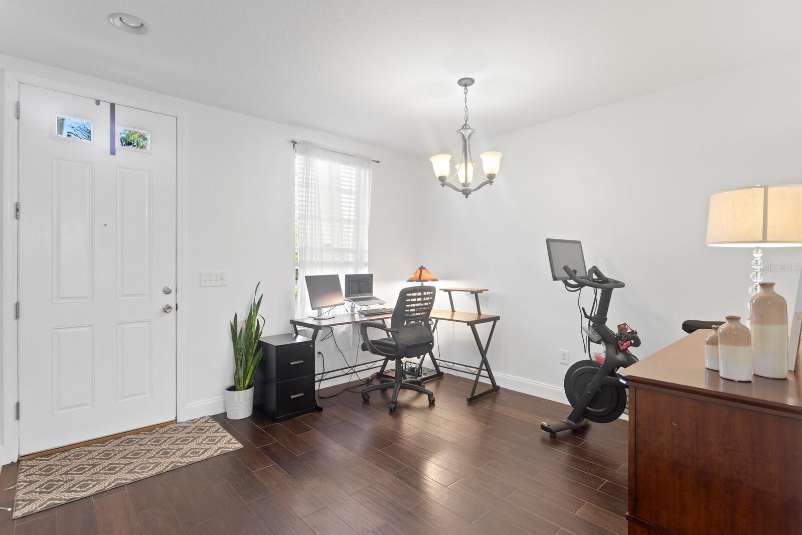 Image 6 of 42 For 9534 Park Village Drive