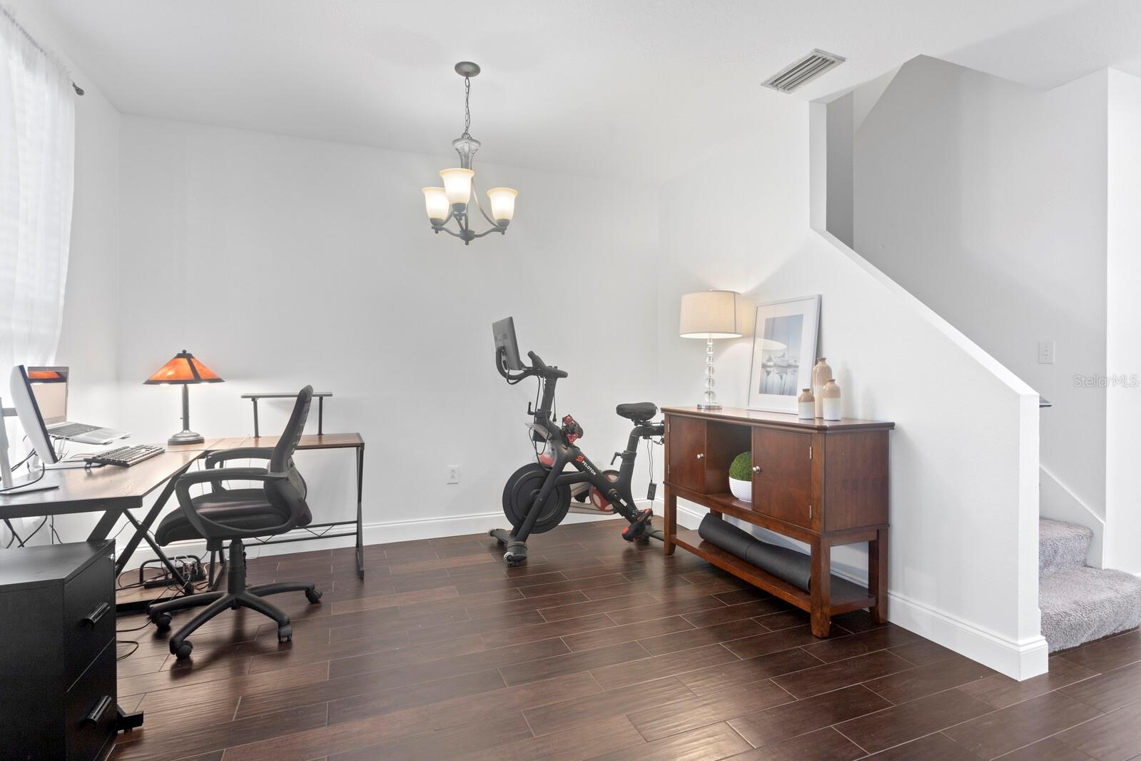 Image 7 of 42 For 9534 Park Village Drive