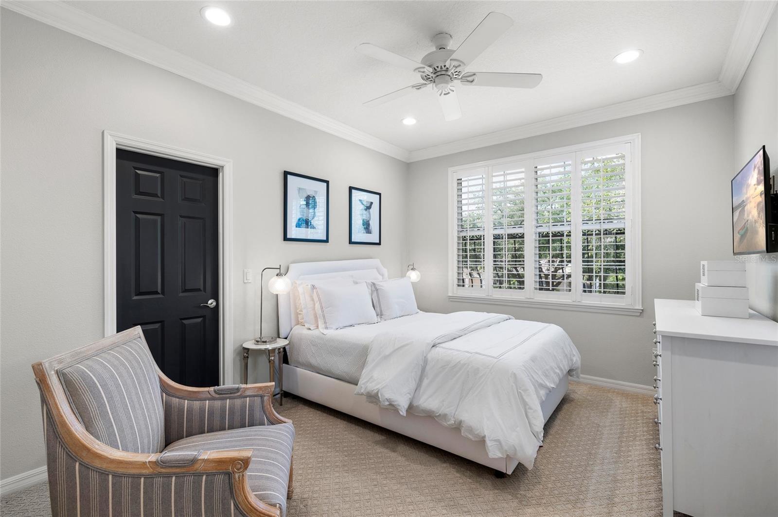 Listing photo id 33 for 16629 Sedona De Avila