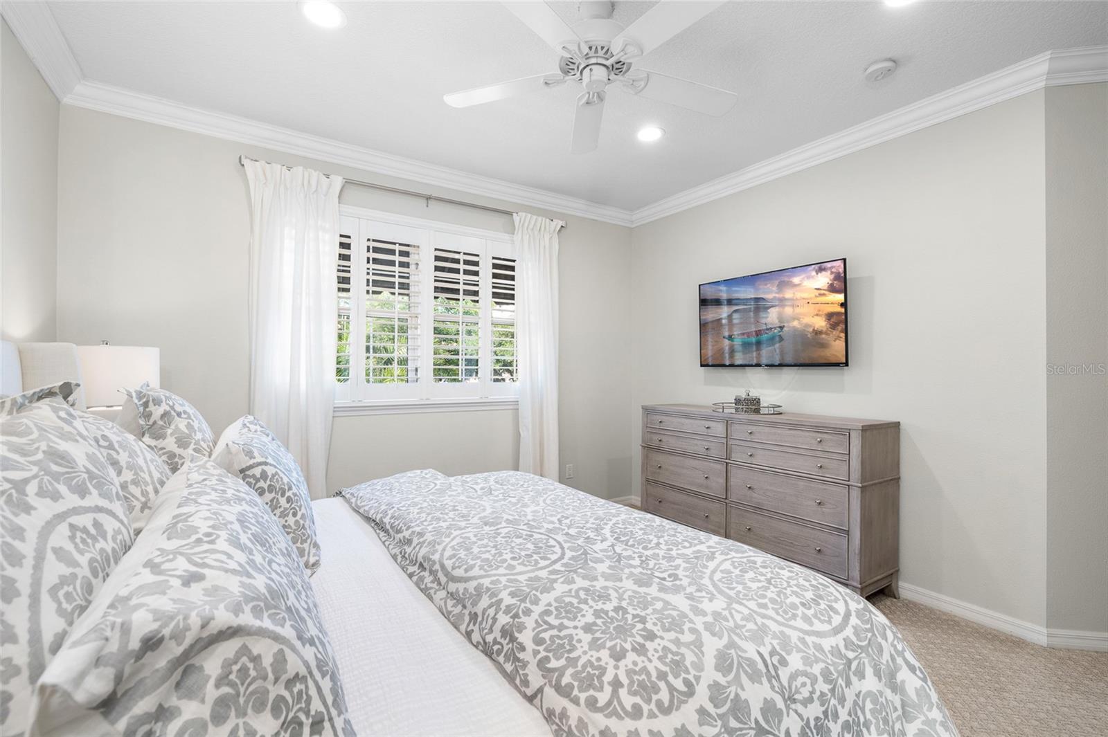 Listing photo id 38 for 16629 Sedona De Avila