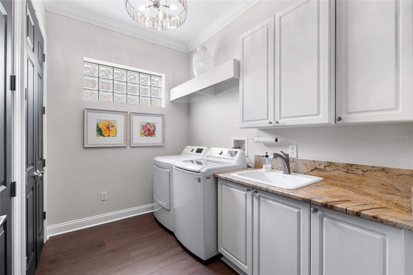 Listing photo id 43 for 16629 Sedona De Avila