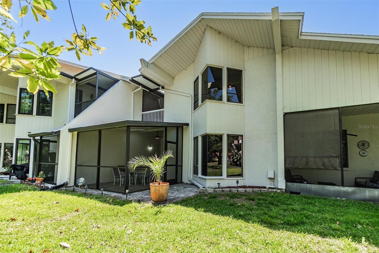 Image 30 of 57 For 486 Lakeview Drive 54