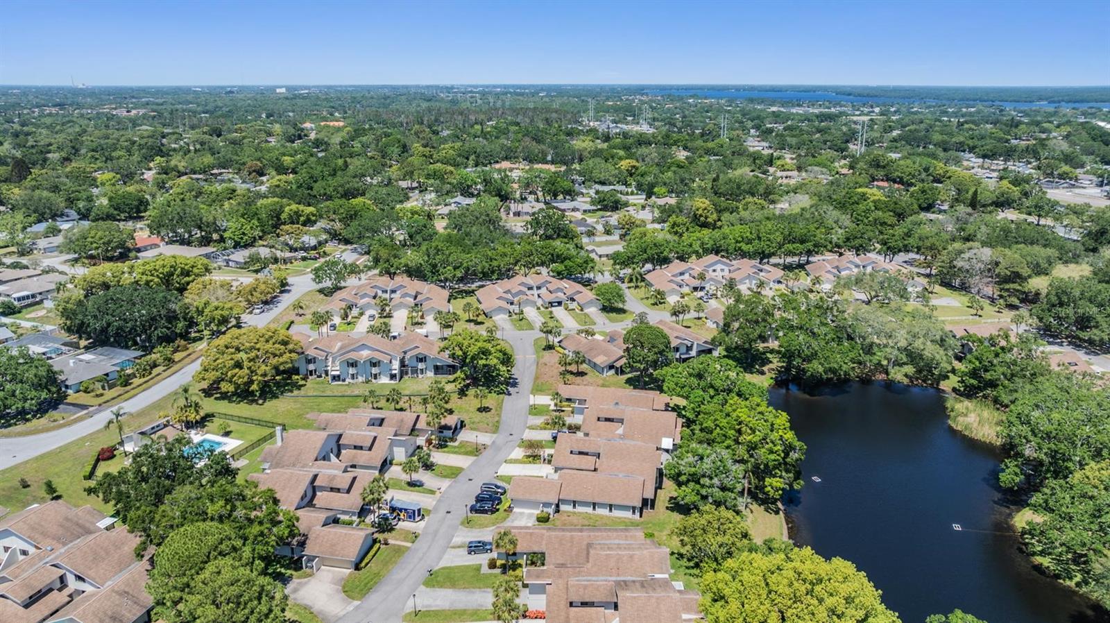 Image 40 of 57 For 486 Lakeview Drive 54