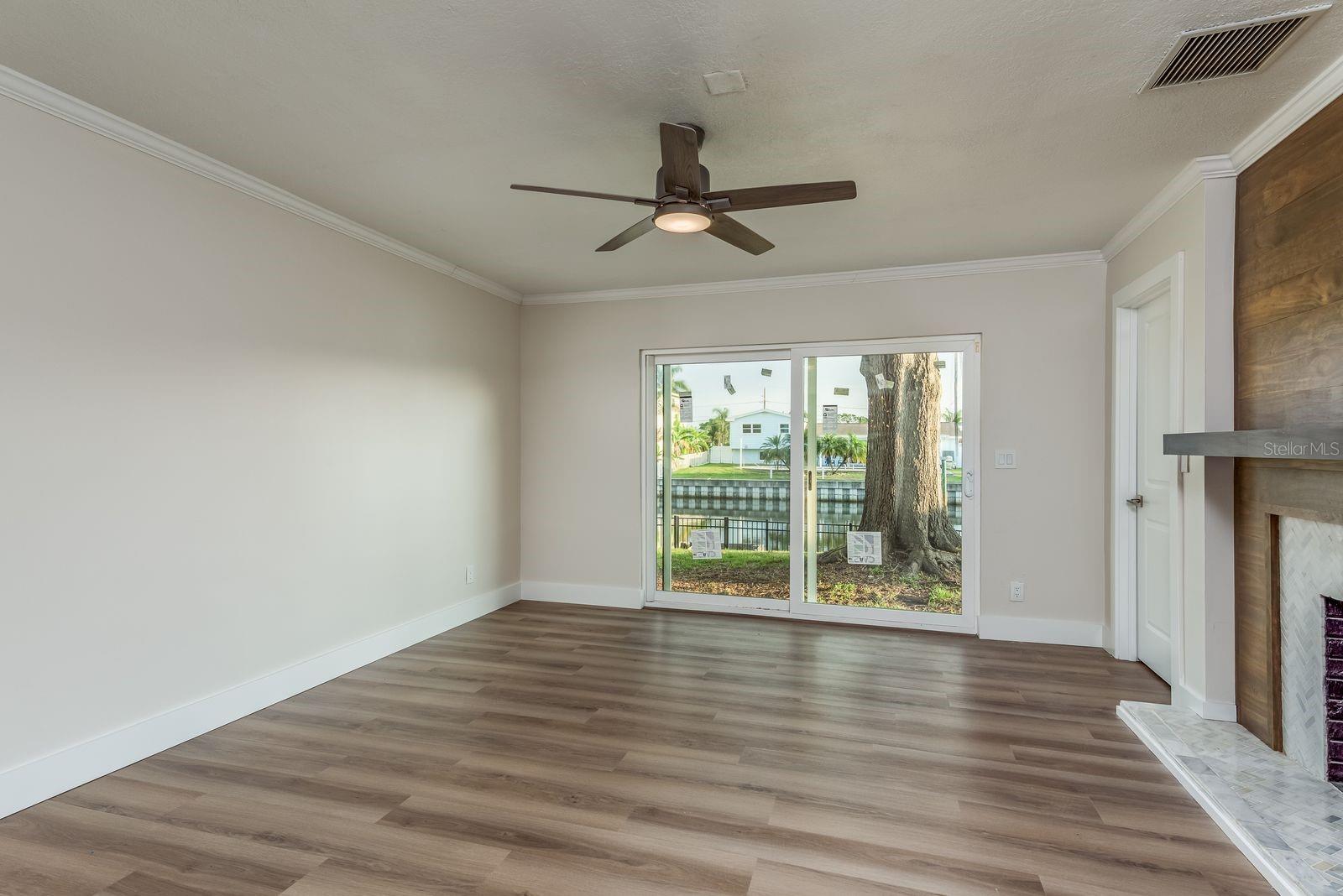 Image 17 of 50 For 8721 Bay Crest Lane