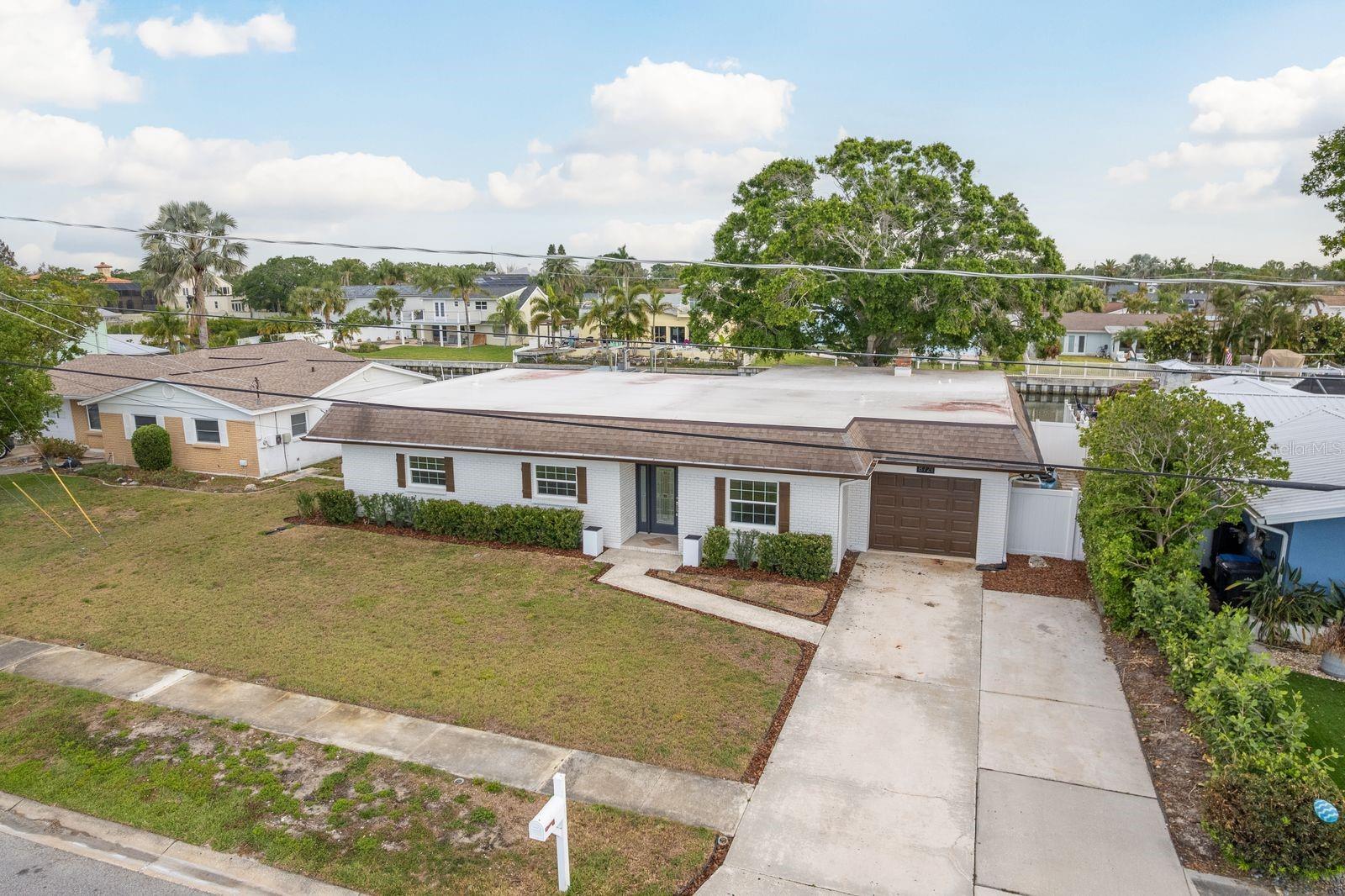 Image 36 of 50 For 8721 Bay Crest Lane