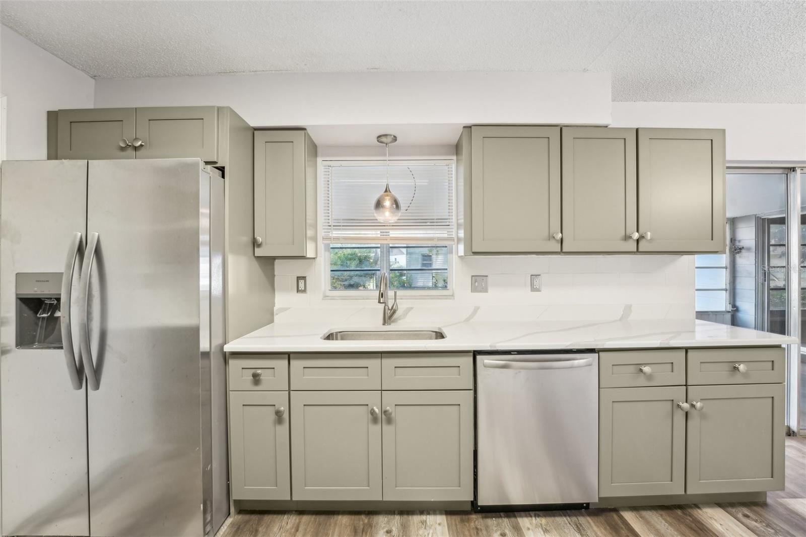Image 15 of 51 For 1517 Country Ridge Drive