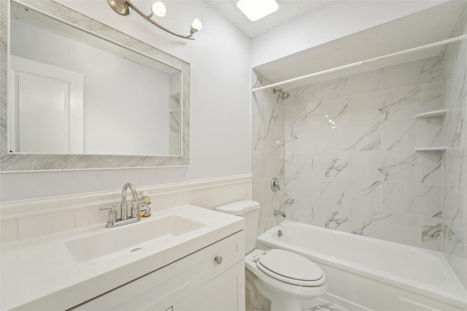 Image 18 of 51 For 1517 Country Ridge Drive