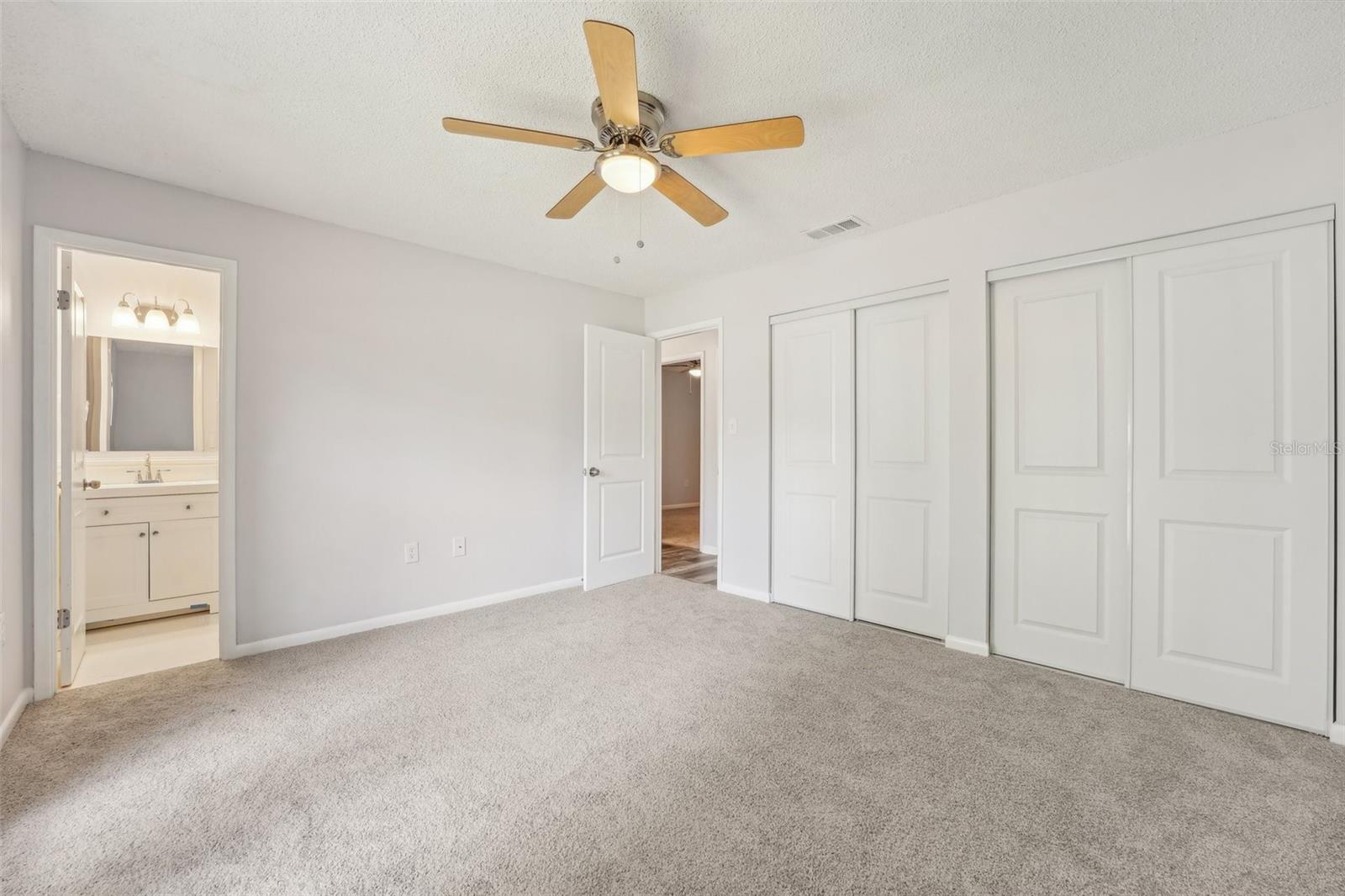 Image 21 of 51 For 1517 Country Ridge Drive