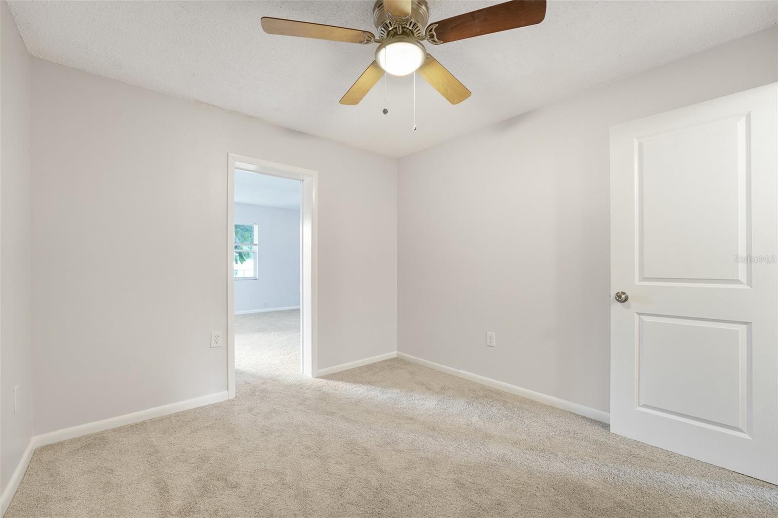 Image 29 of 51 For 1517 Country Ridge Drive