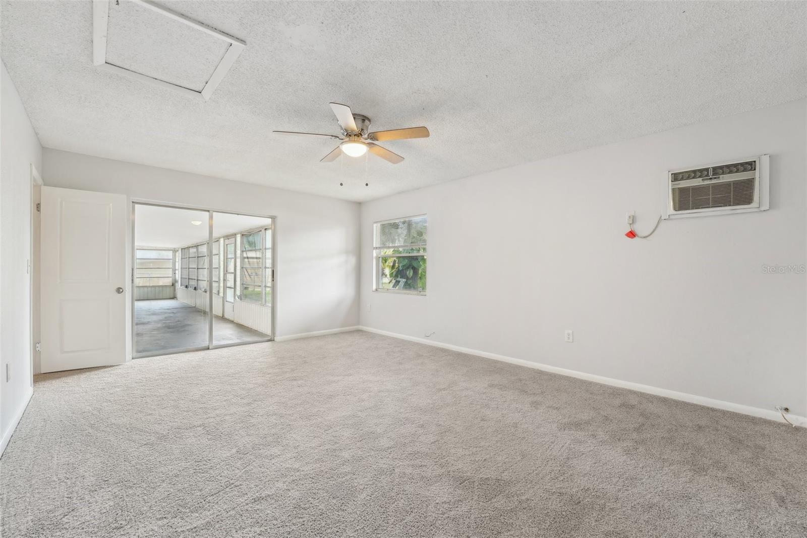 Image 31 of 51 For 1517 Country Ridge Drive