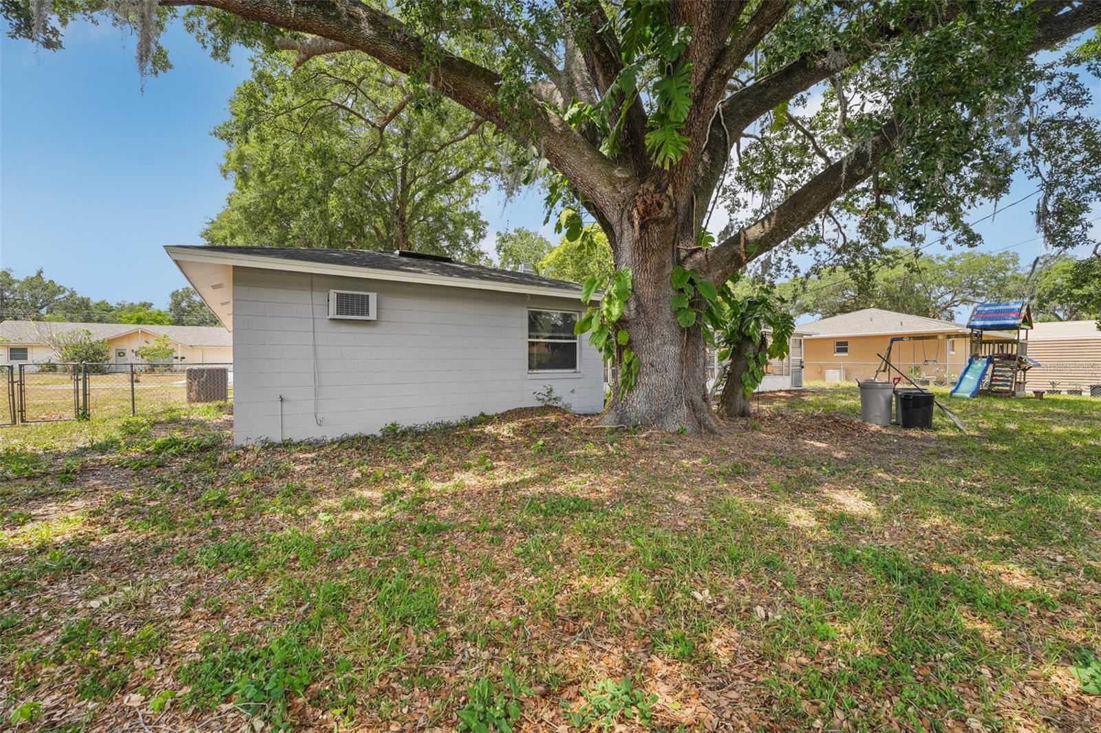 Image 39 of 51 For 1517 Country Ridge Drive