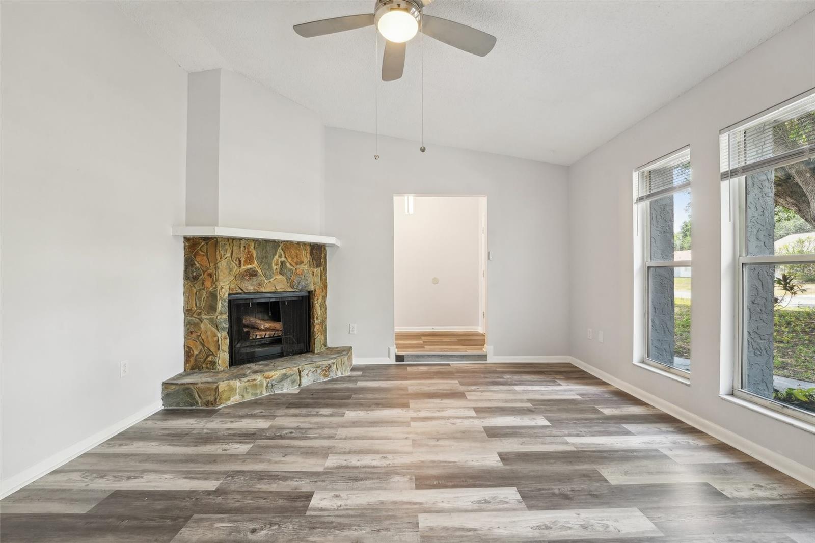 Image 7 of 51 For 1517 Country Ridge Drive
