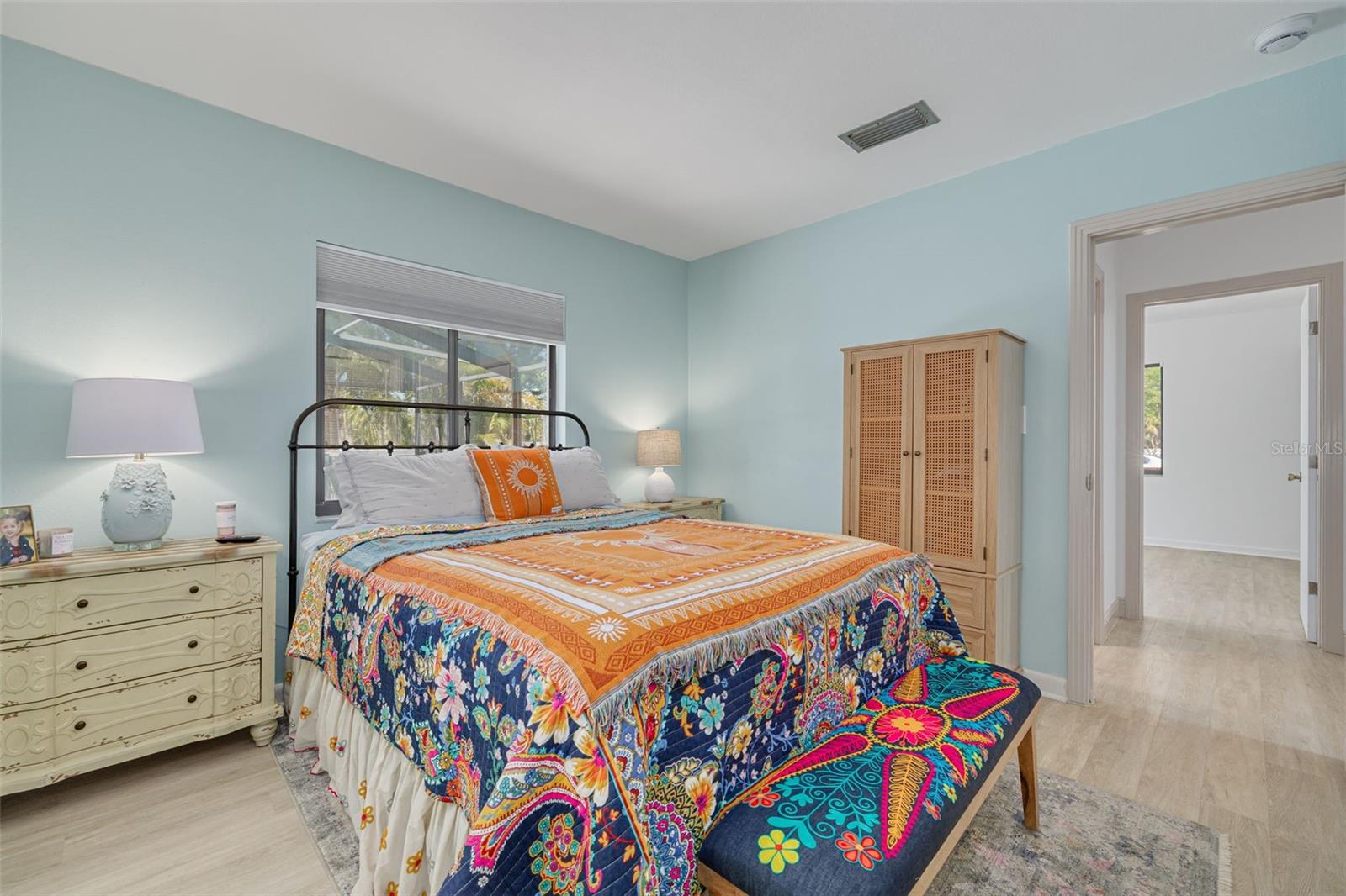 Listing photo id 22 for 225 Cevera Drive
