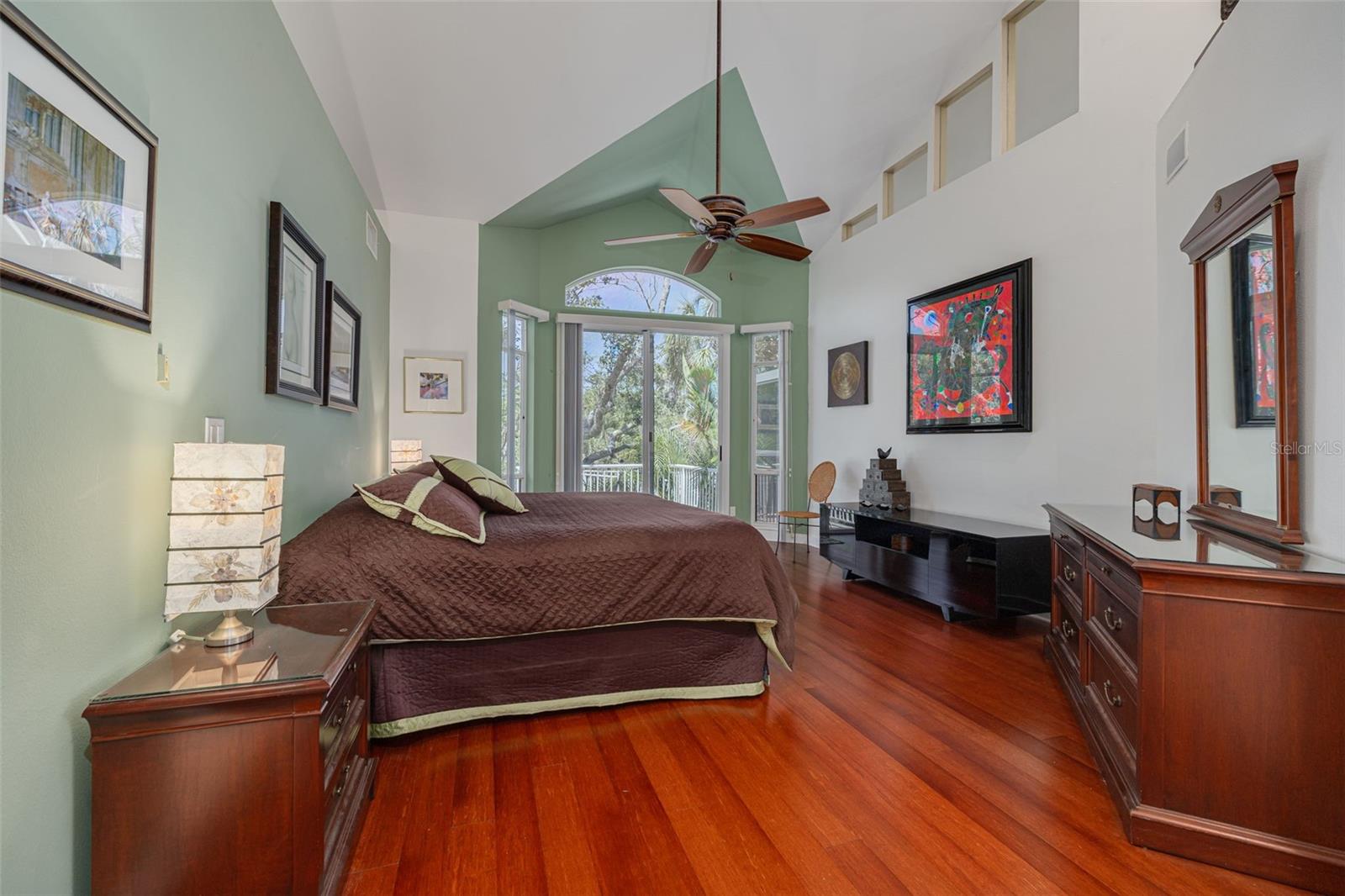 Image 43 of 76 For 2613 59th Street S