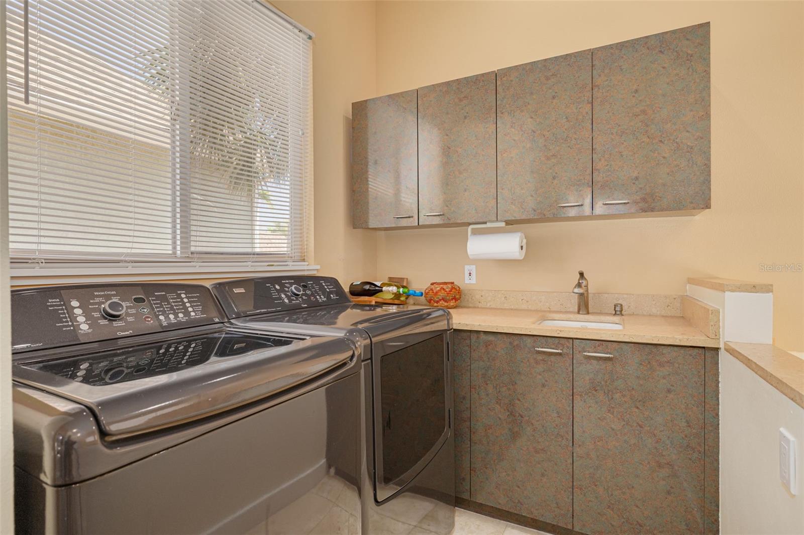 Image 55 of 76 For 2613 59th Street S
